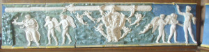 Demogorgone (forse) appare, stringendo serpenti, sul fregio ceramico della Villa Medicea di Poggio a Caiano, in provincia di Prato